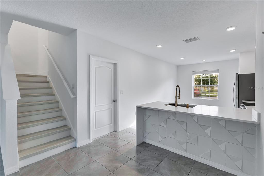 12435 Bowes Branch Road Orlando, FL 32824 - Photo 7 of 34