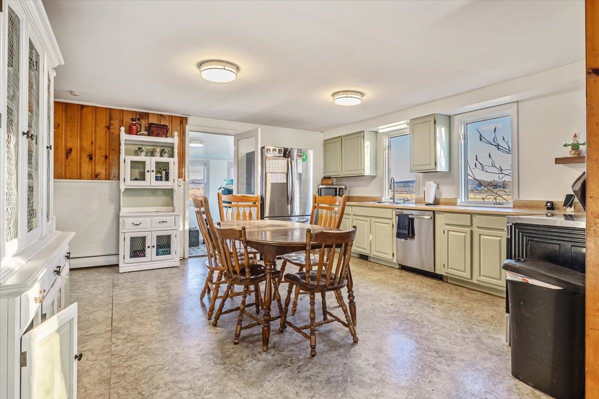 284 Cook Road Sheldon, VT 05483 - Photo 8 of 37