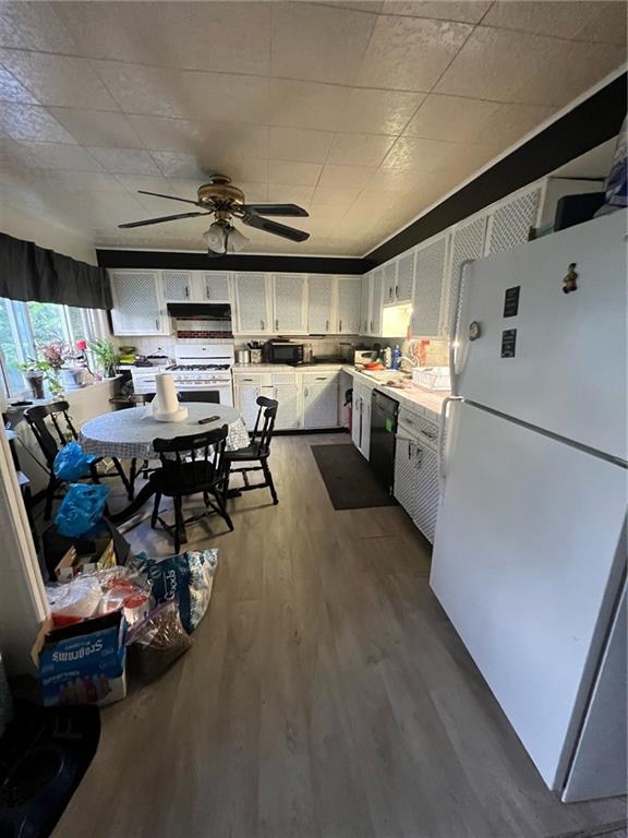 232 Johnston Road Pittsburgh, PA 15235 - Photo 8 of 15 Gallery Image 8