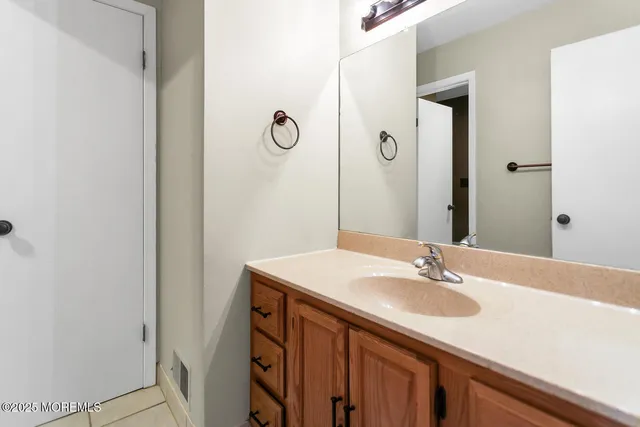 $3,200 | 314 Middlewood Road, Middletown, NJ 07748