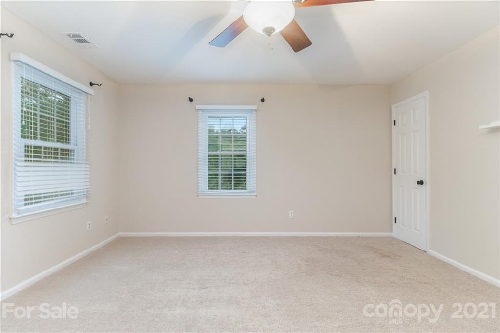 307 Sandymead Road Matthews, NC 28105 - Photo 12 of 20 Gallery Image 12