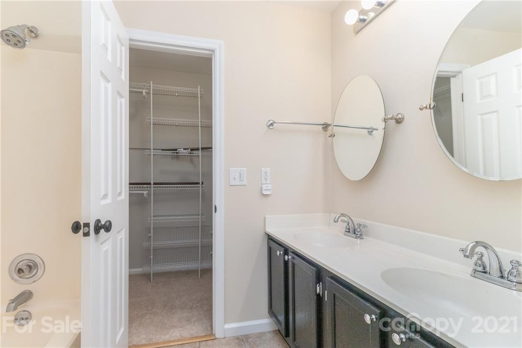 307 Sandymead Road Matthews, NC 28105 - Photo 15 of 20 Gallery Image 15
