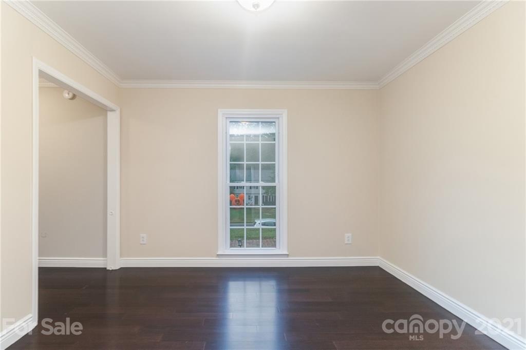 307 Sandymead Road Matthews, NC 28105 - Photo 7 of 20 Gallery Image 7