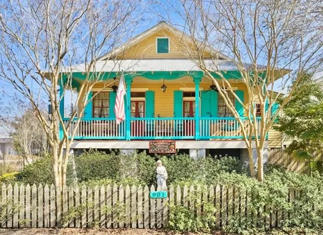$425,000 | 901 Main Street, Madisonville, LA 70447