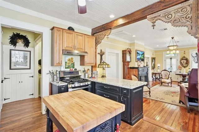 $425,000 | 901 Main Street, Madisonville, LA 70447