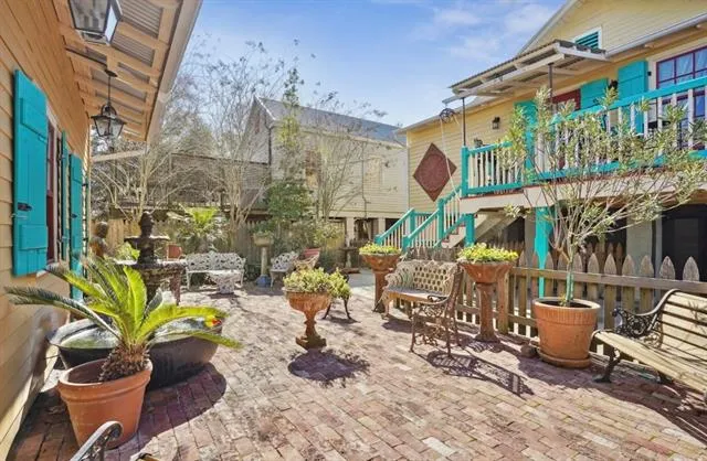 $425,000 | 901 Main Street, Madisonville, LA 70447