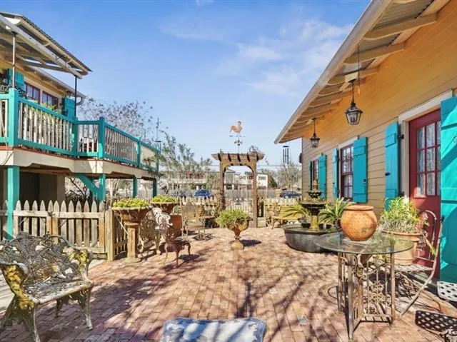 $425,000 | 901 Main Street, Madisonville, LA 70447