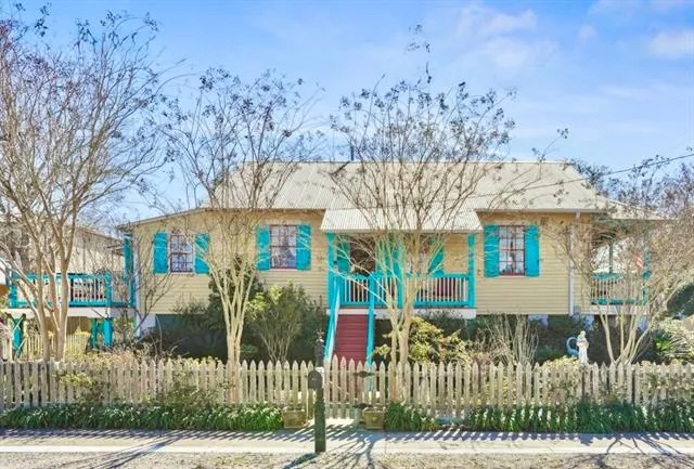 $425,000 | 901 Main Street, Madisonville, LA 70447