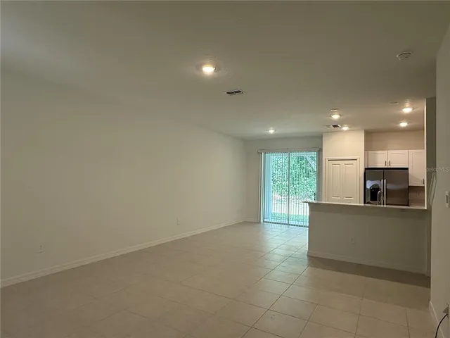 $1,975 | 10232 Trumpet Honeysuckle Way, San Antonio, FL 33576