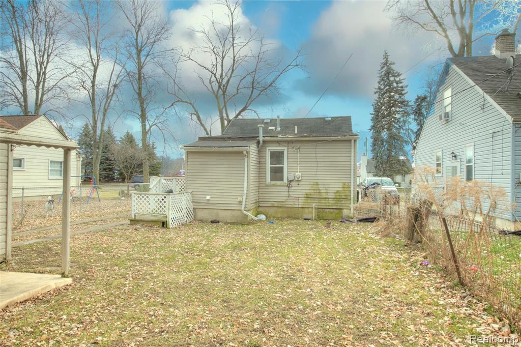 25550 Student Redford, MI 48239 - Photo 13 of 13
