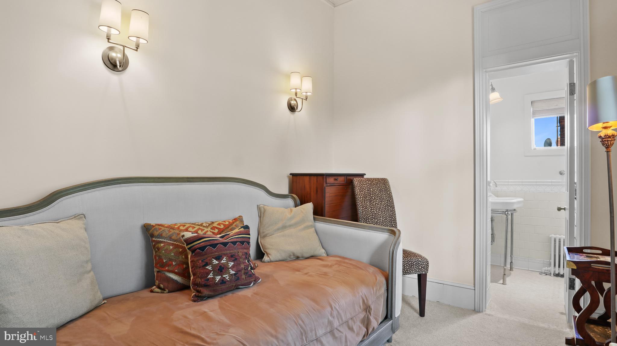 3310 R Street Northwest Washington, DC 20007 - Photo 22 of 31 Bedroom 2/TV Room with ensuite bathroom