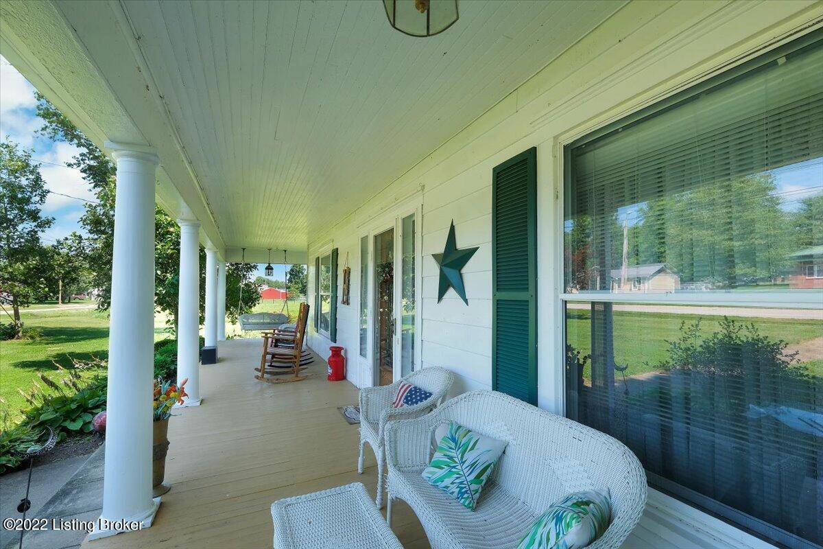 4595 Bagdad Road Bagdad, KY 40003 - Photo 4 of 43 Large Porch