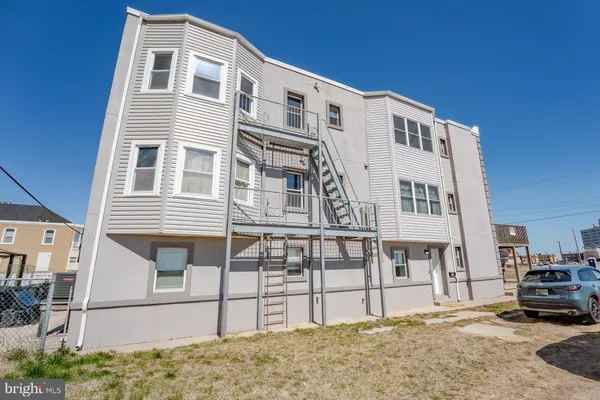 $2,500 | 222 South Rhode Island Avenue, Unit 5, Atlantic City, NJ 08401