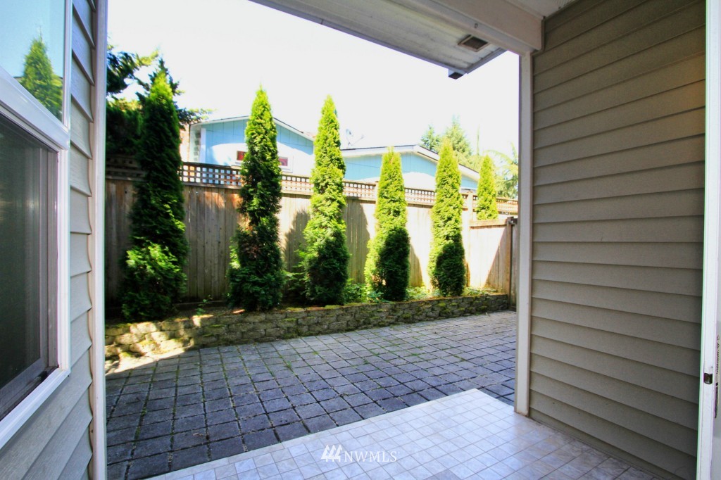 2009 196th Street Southeast, Unit E 101 Bothell, WA 98012 - Photo 15 of 17