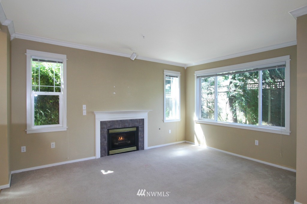 2009 196th Street Southeast, Unit E 101 Bothell, WA 98012 - Photo 5 of 17
