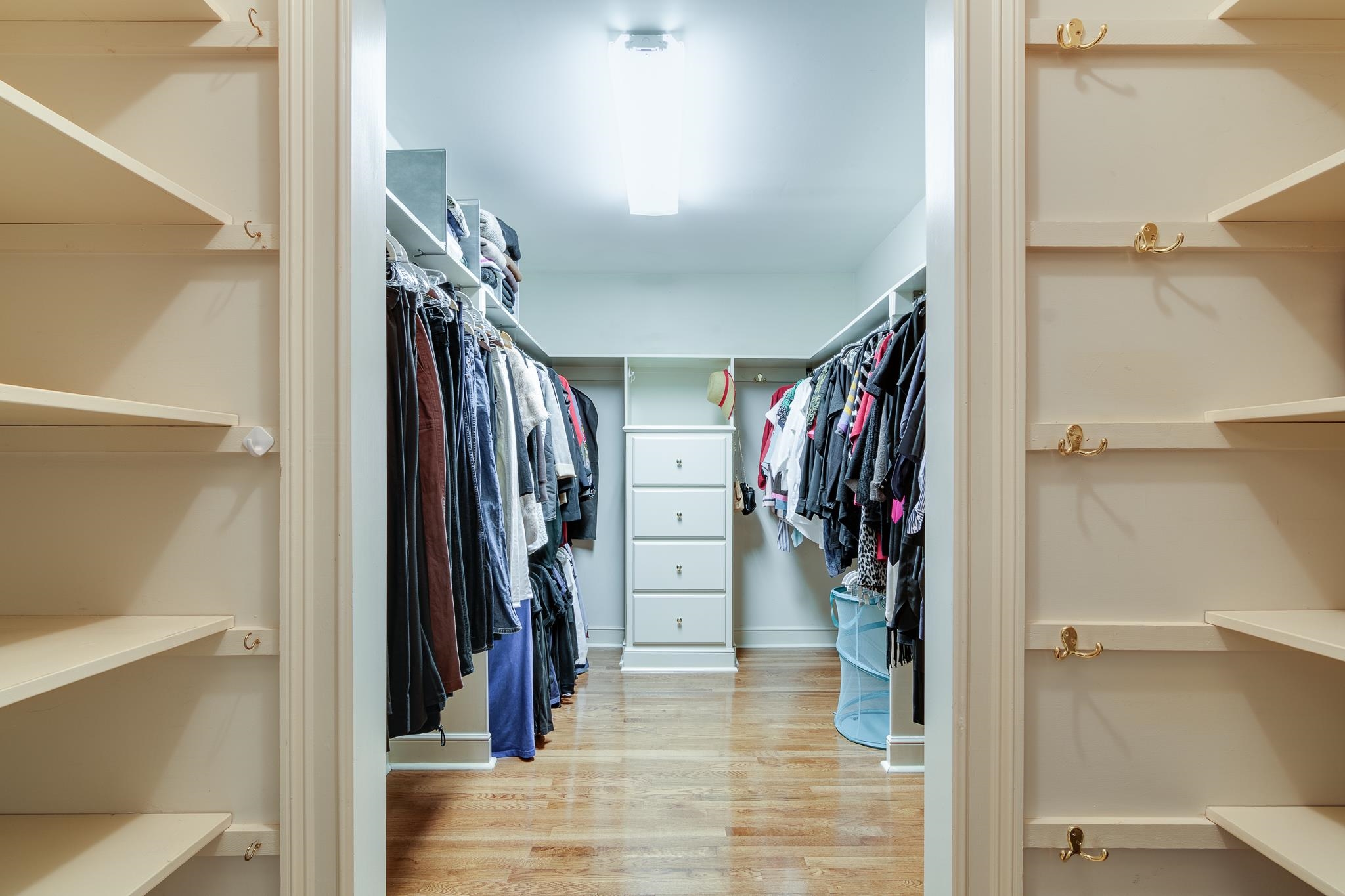 338 Greenway Road Memphis, TN 38117 - Photo 10 of 40 a view of a walk in closet