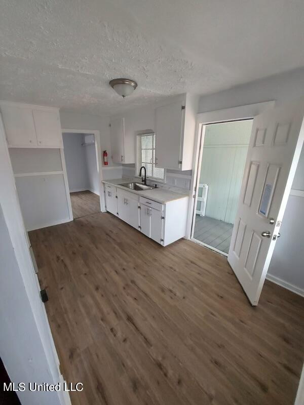 1722 Hampton Street Jackson, MS 39209 - Photo 4 of 10 Kitchen