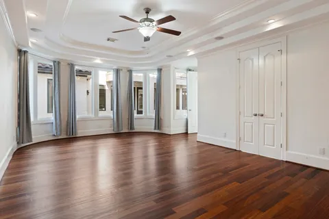 $2,590,000 | 3844 Bellefontaine, Houston, TX 77025