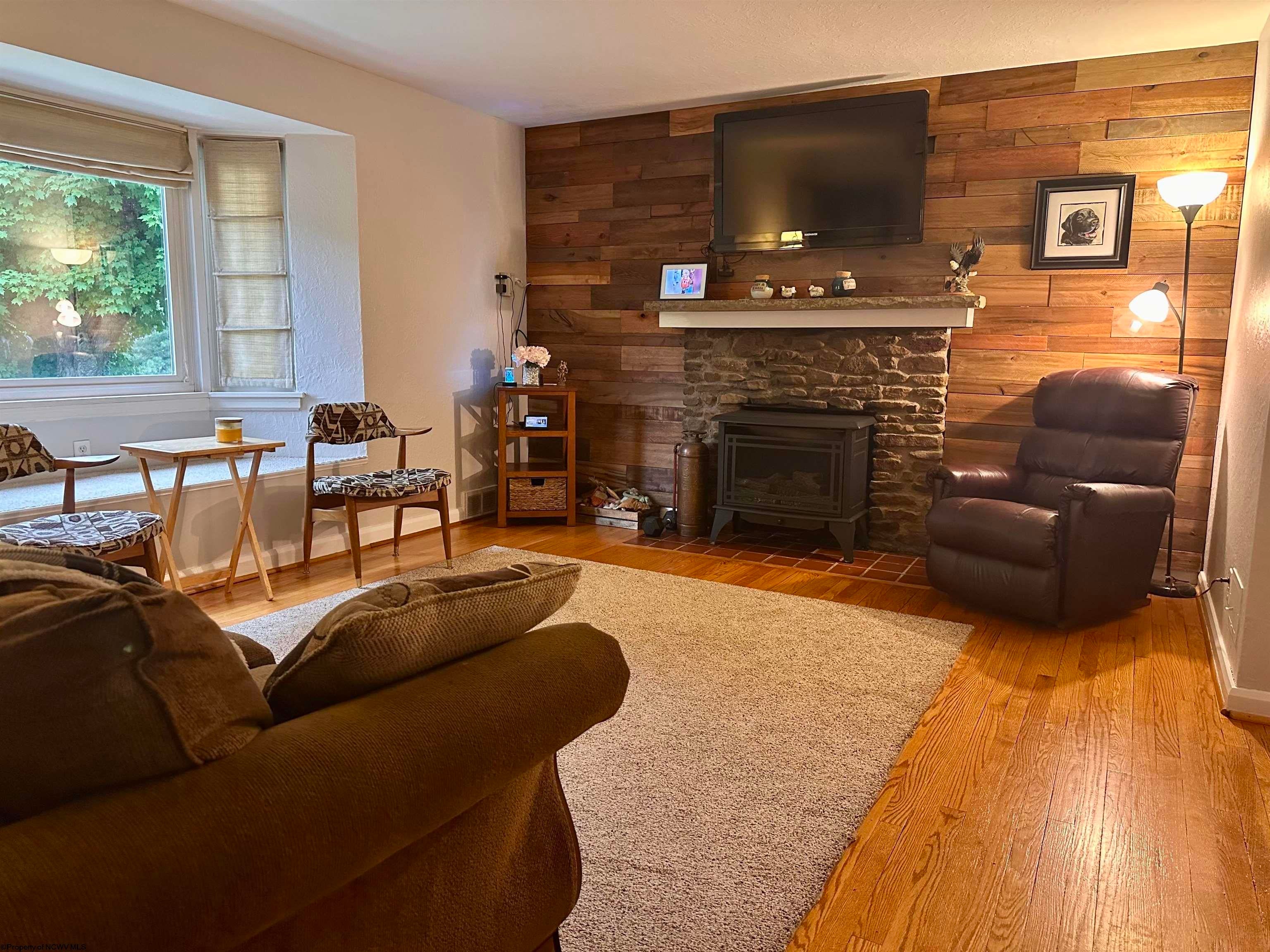 386 Monroe Street Rivesville, WV 26588 - Photo 11 of 32 Gallery Image 11