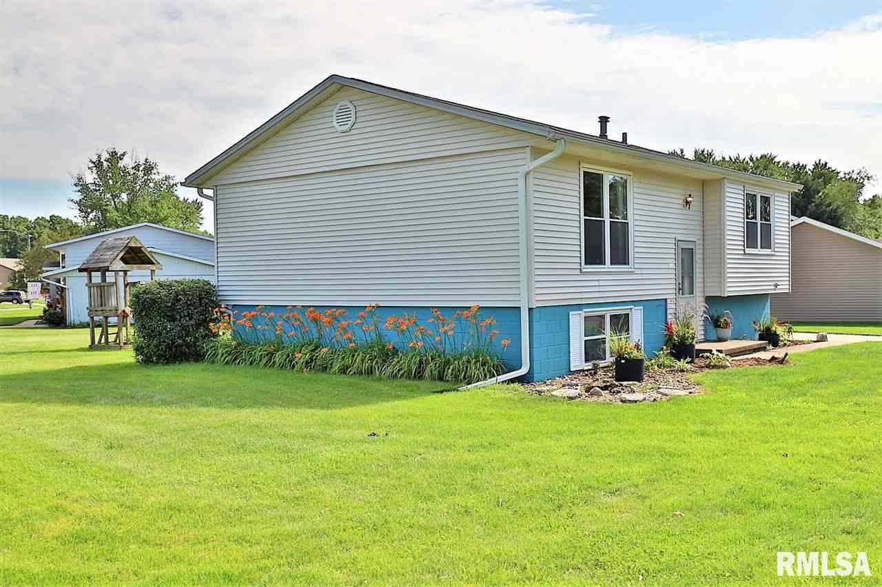 122 Partridge Road Marquette Heights, IL 61554 - Photo 3 of 36 Gallery Image 3