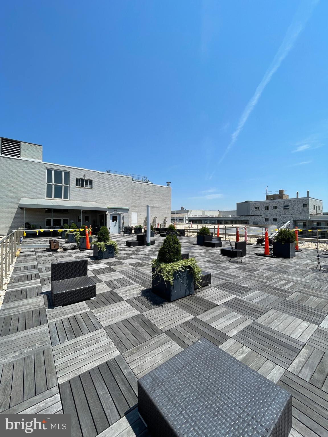 2475 Virginia Avenue Northwest, Unit 411 Washington, DC 20037 - Photo 15 of 20 a view of a terrace with sitting area