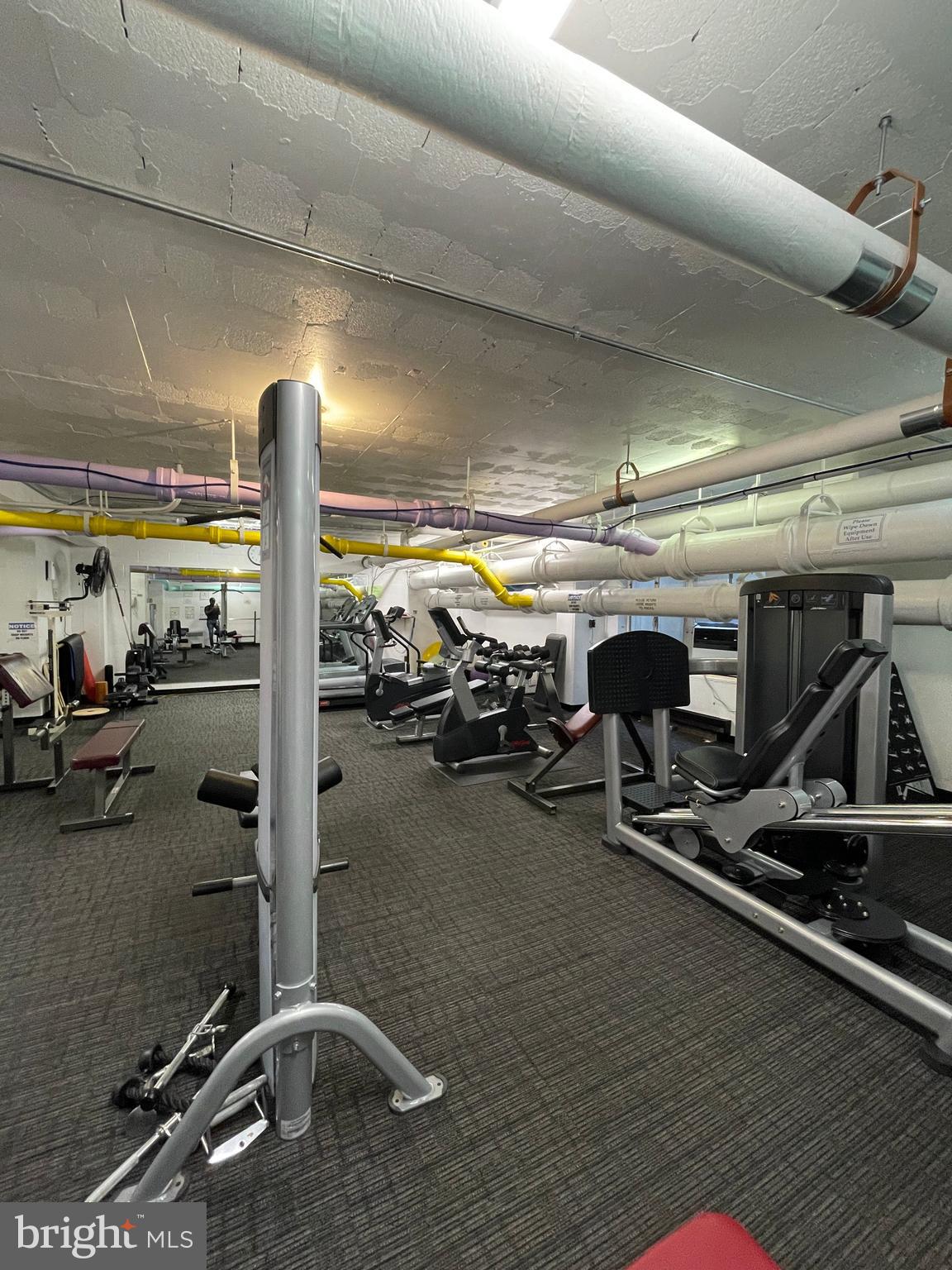 2475 Virginia Avenue Northwest, Unit 411 Washington, DC 20037 - Photo 3 of 20 a view of a room with gym equipment