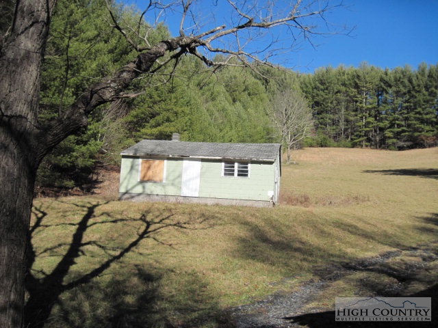 958 C Deep Ford Road Lansing, NC 28643 - Photo 2 of 5 a view of a yard with an outdoor space