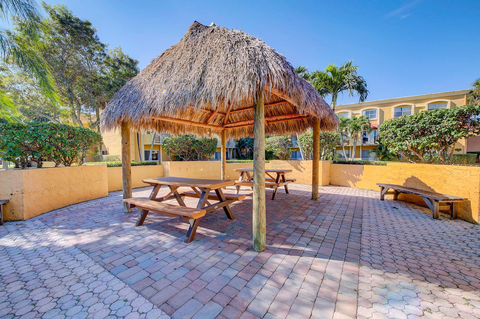 18111 Northwest 68th Avenue, Unit I210 Hialeah, FL 33015 - Photo 24 of 30 Photo 24