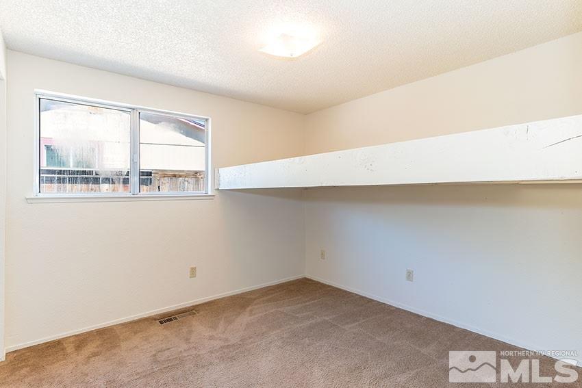 6830 Peppermint Drive Reno, NV 89506 - Photo 8 of 14 Photo 8