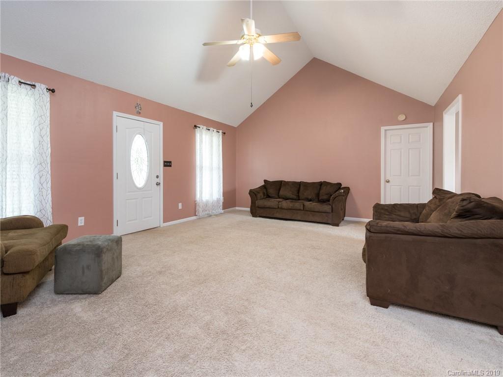 410 Owens Road Clover, SC 29710 - Photo 11 of 34