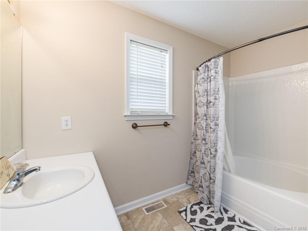 410 Owens Road Clover, SC 29710 - Photo 19 of 34