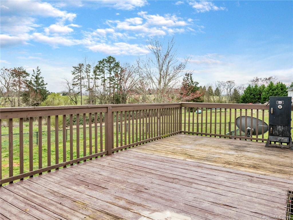 410 Owens Road Clover, SC 29710 - Photo 26 of 34