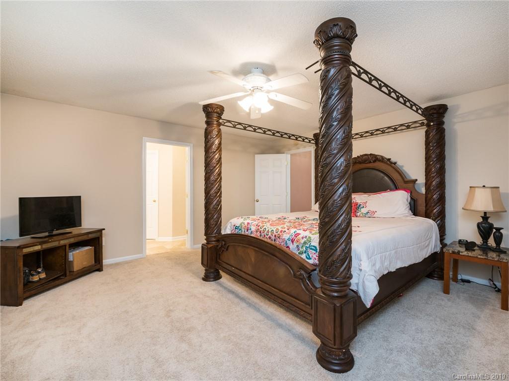 410 Owens Road Clover, SC 29710 - Photo 5 of 34