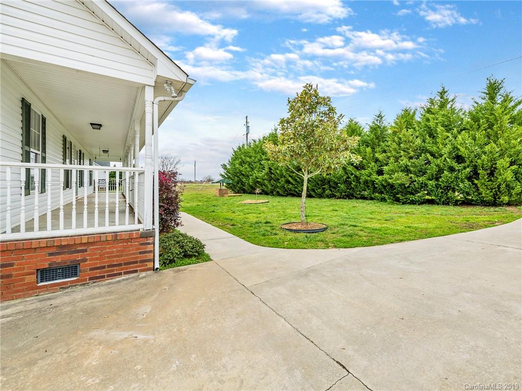 410 Owens Road Clover, SC 29710 - Photo 10 of 34
