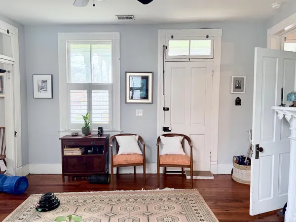 $3,500 | 553 Rutledge Avenue, Charleston, SC 29403