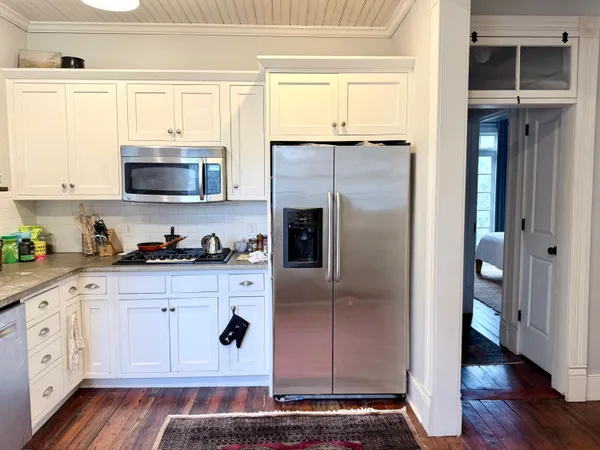 $3,500 | 553 Rutledge Avenue, Charleston, SC 29403