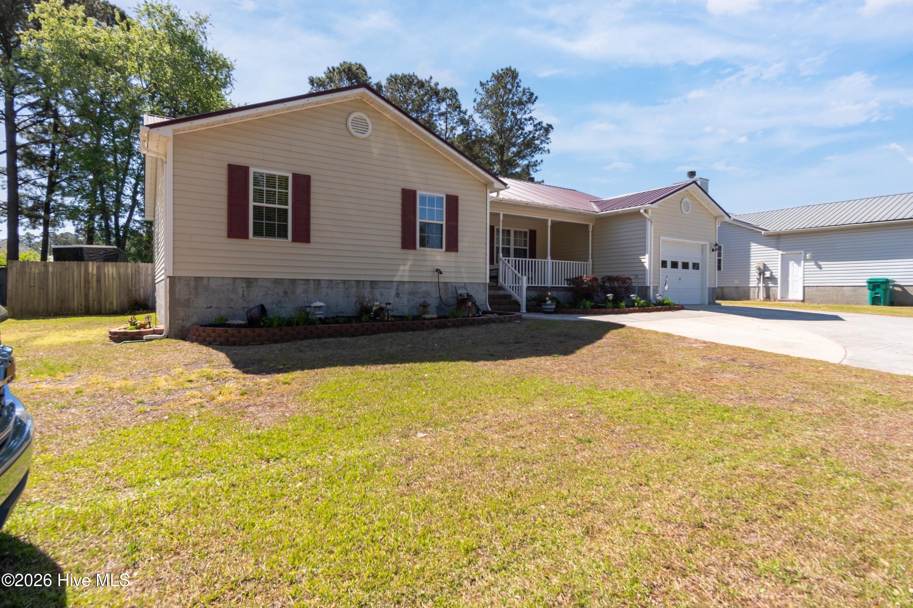 623 Queens Creek Road Hubert, NC 28539 - Photo 2 of 43 004-623 Queens Creek-4