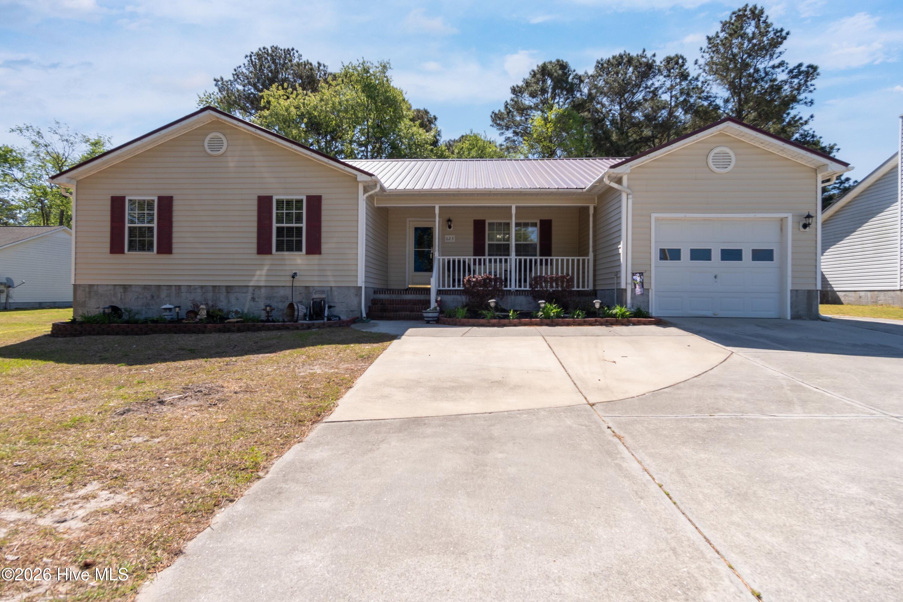 623 Queens Creek Road Hubert, NC 28539 - Photo 7 of 43 003-623 Queens Creek-3