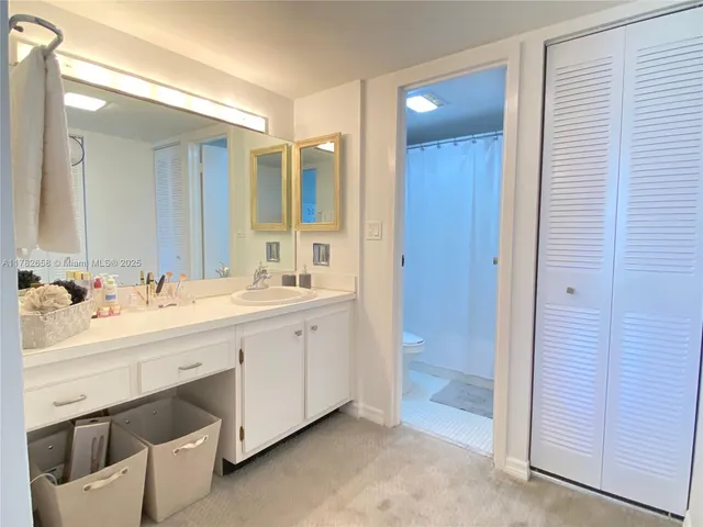 $3,900 | 100 Bayview Drive, Unit 906, Sunny Isles Beach, FL 33160