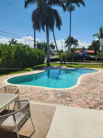 $9,500 | 536 Hibiscus Drive, Hallandale Beach, FL 33009