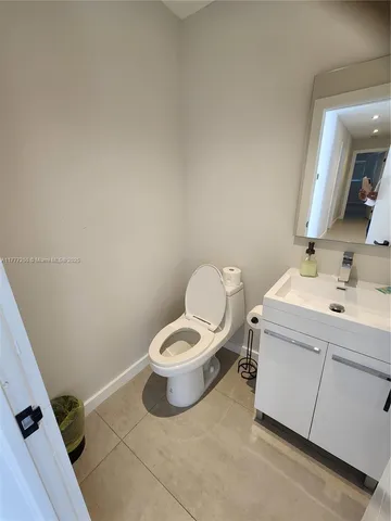 $9,500 | 536 Hibiscus Drive, Hallandale Beach, FL 33009