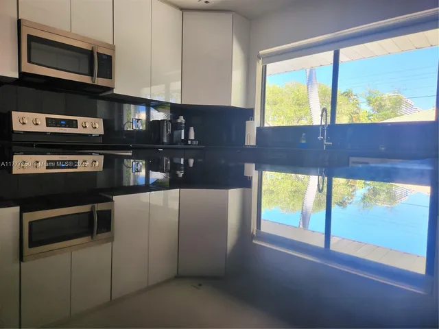 $9,500 | 536 Hibiscus Drive, Hallandale Beach, FL 33009