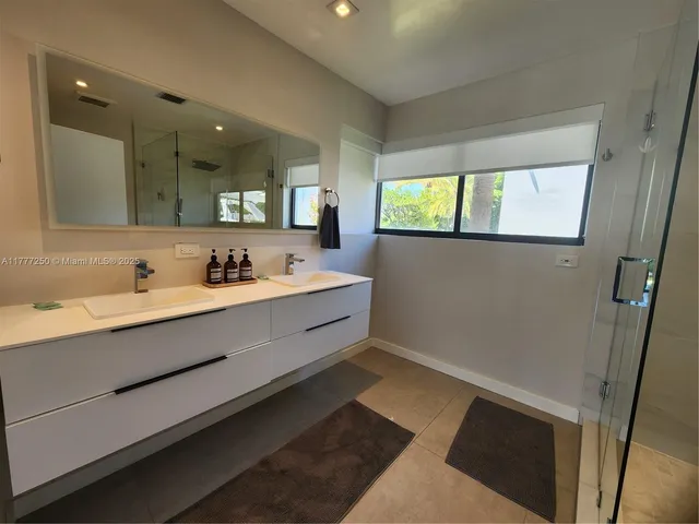 $9,500 | 536 Hibiscus Drive, Hallandale Beach, FL 33009