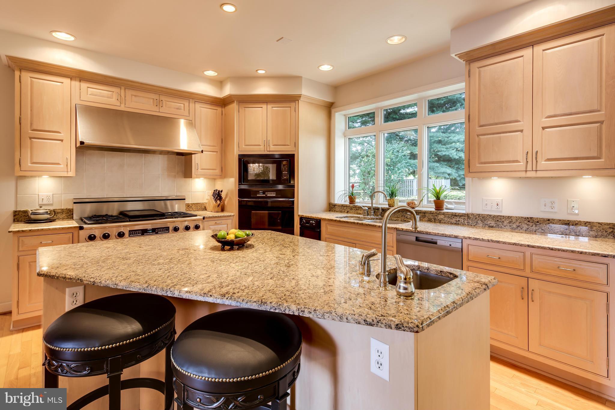 11849 Farside Road Ellicott City, MD 21042 - Photo 5 of 30 Kitchen