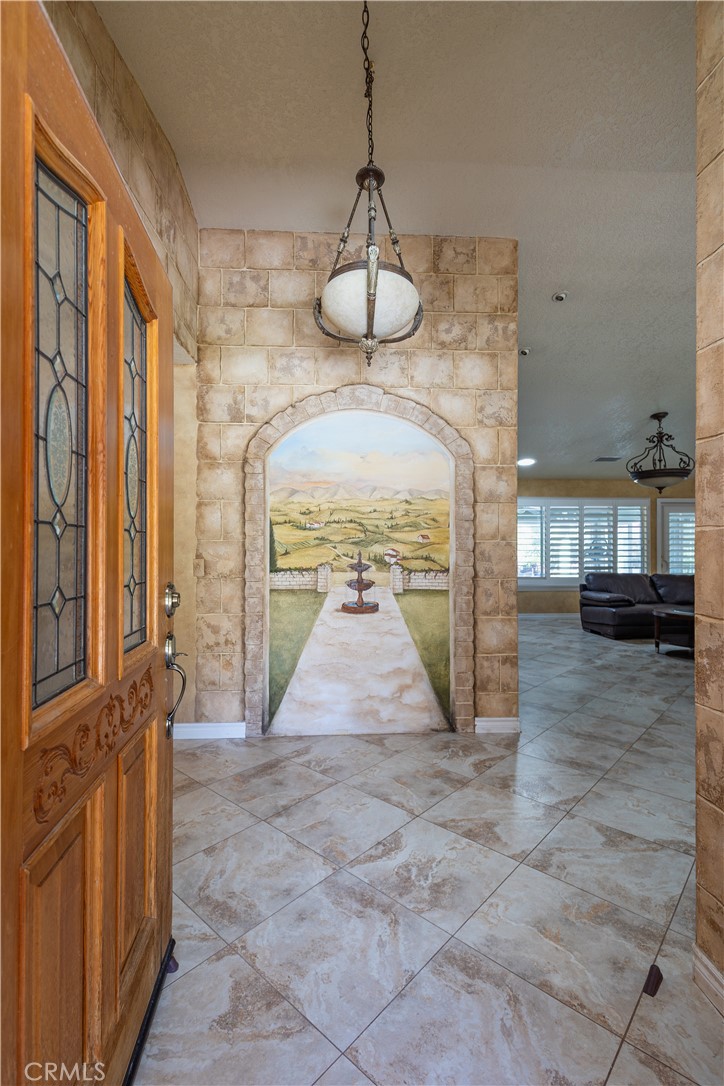16728 Shirwaun Road Apple Valley, CA 92307 - Photo 15 of 72