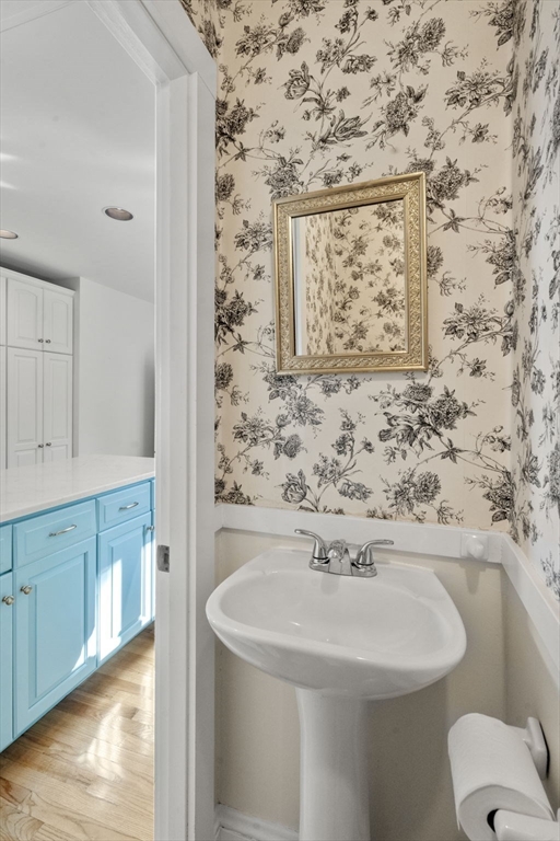 14 La Salle Road Needham, MA 02494 - Photo 13 of 28