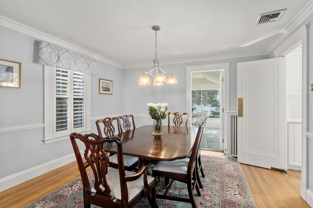 14 La Salle Road Needham, MA 02494 - Photo 7 of 28