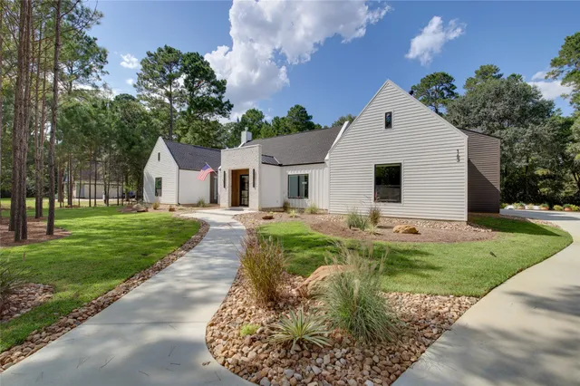 $899,900 | 163 Fantail Street, Magnolia, TX 77355