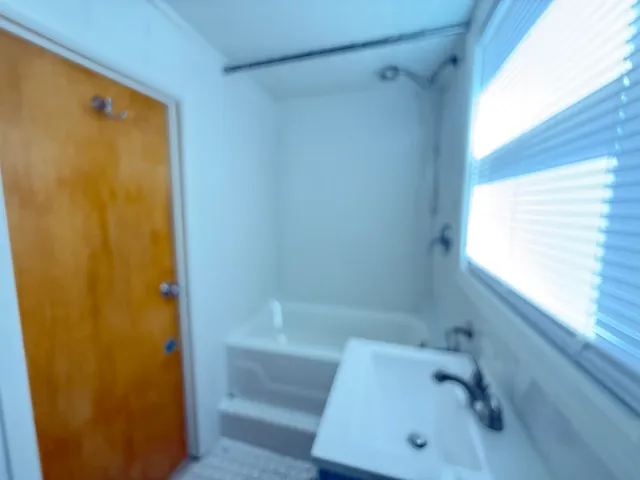 $1,500 | 347 Avenue C, Unit 3, Bayonne, NJ 07002