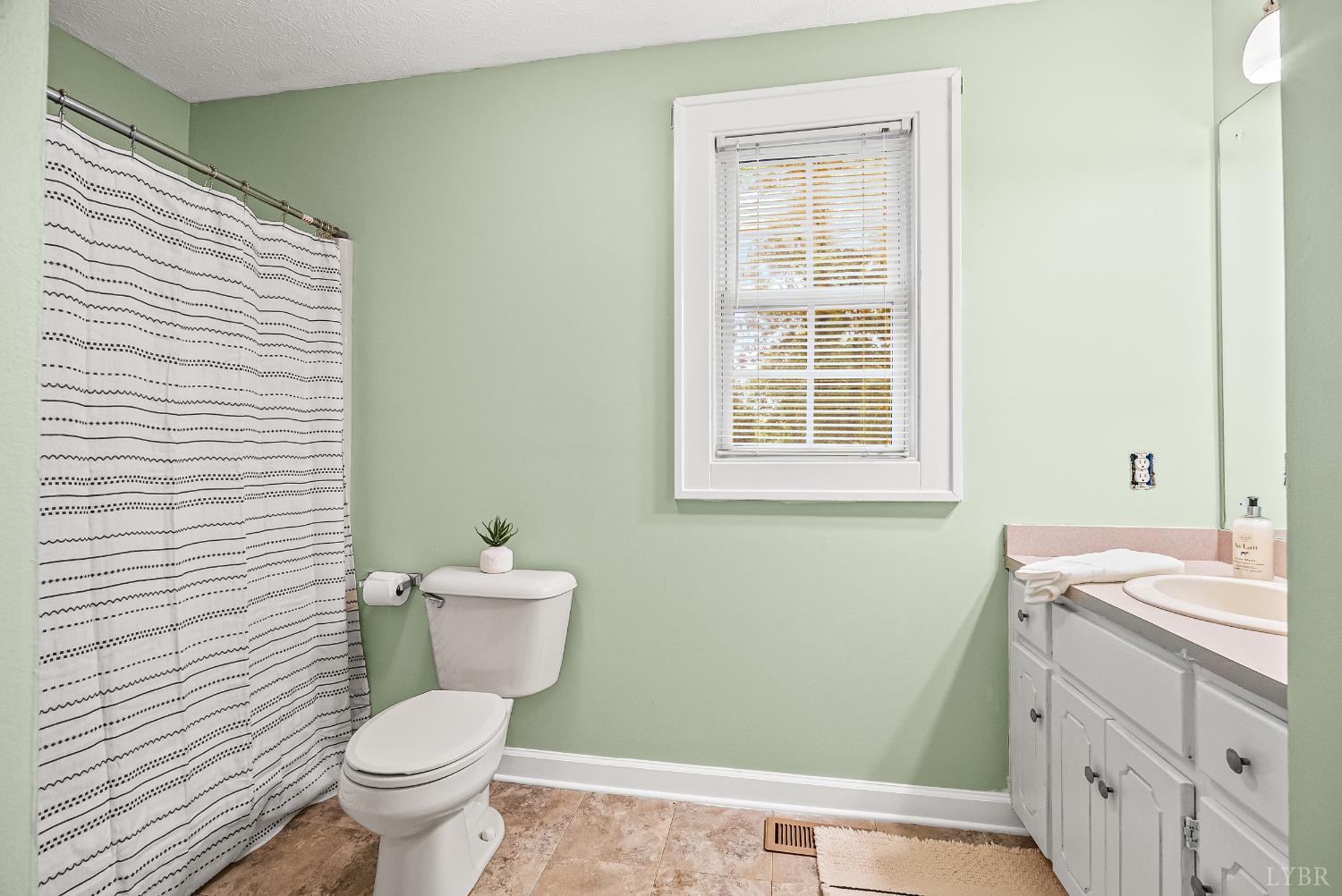 497 Winesap Road Madison Heights, VA 24572 - Photo 17 of 46 Gallery Image 17